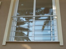 Перила на балкон профиль круг цвет серебро