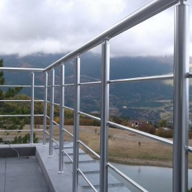 Поруччя для балкона з алюмінію з круглим профілем колір срібло з прутиками
